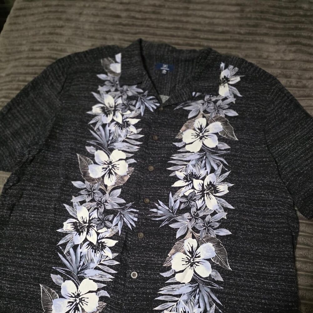 George Men's Black and Grey Shirt